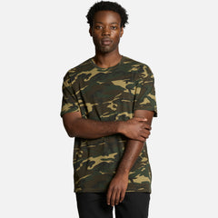 Male model wearing Look Design custom t-shirt in camouflage